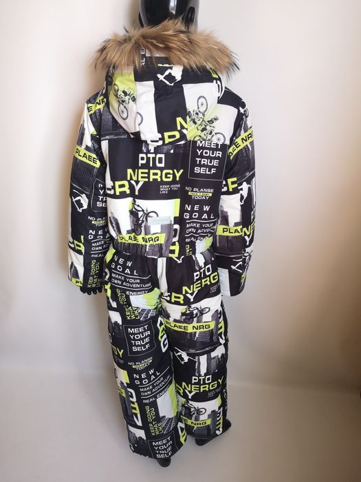 Розпродаж. Зимовий теплий мембранний комбінезон 116, 122