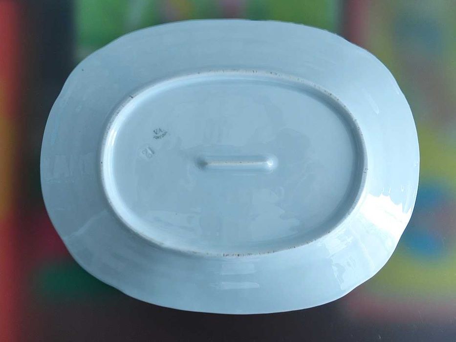 Travessa em porcelana Vista Alegre motivo floral