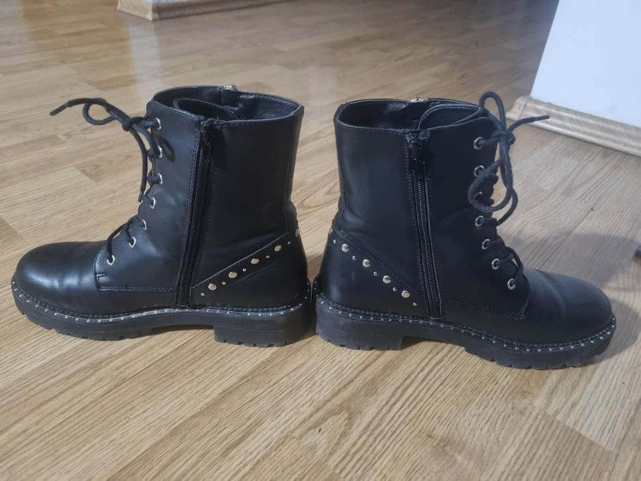 botki 40 workery z ćwiekami czarne wysokie