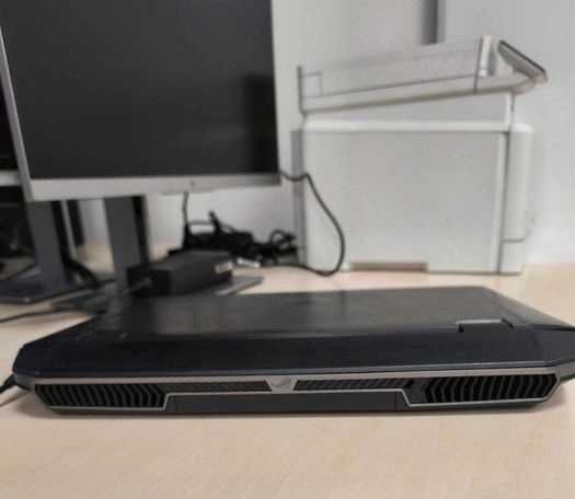 ASUS G75VW, i7-3610QM, 32GB RAM, GTX 670M 3GB, SSD 240GB + 1TB BlueRay