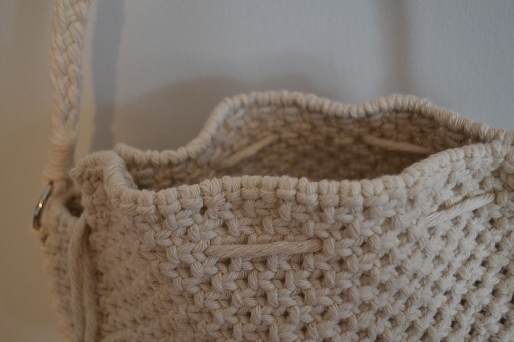 Mala de ombro em Macramé
