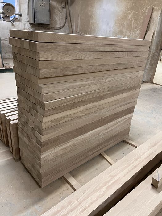 Schody, stopnie z litego dębu. Stopień 1100x300x40 mm.Trepy z dębu