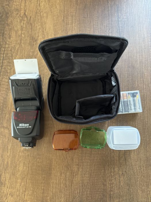 Nikon speedlight sb 700