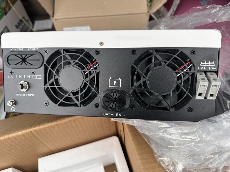 Гібридний інвертор MUST PV18-3224VPM II 3200W 24V MPPT з Wi-fi