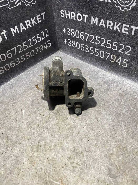 Кришка корпусу термостата BMW E32 E34 E24 E23 M30 12503519