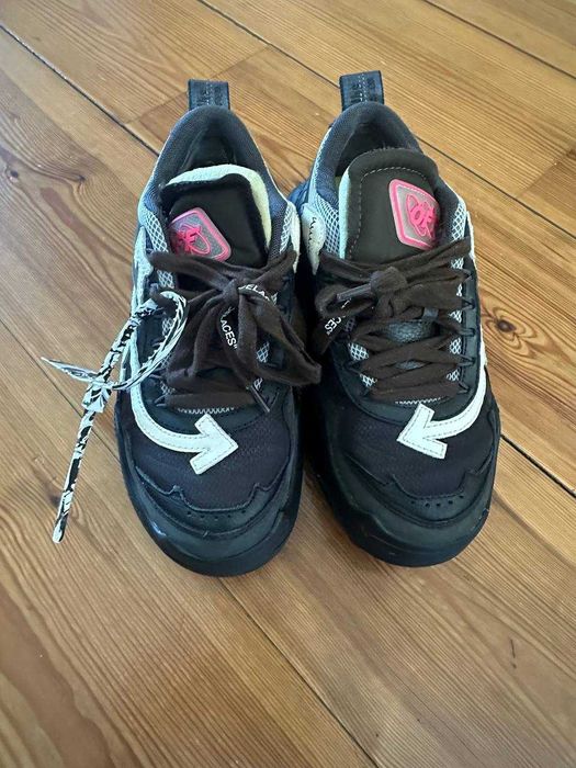 Tênis Off-White tamanho 38 – quase novo