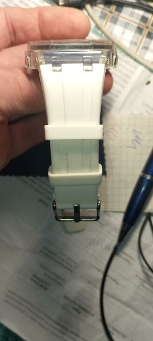 Продам часы в хорошем состоянии