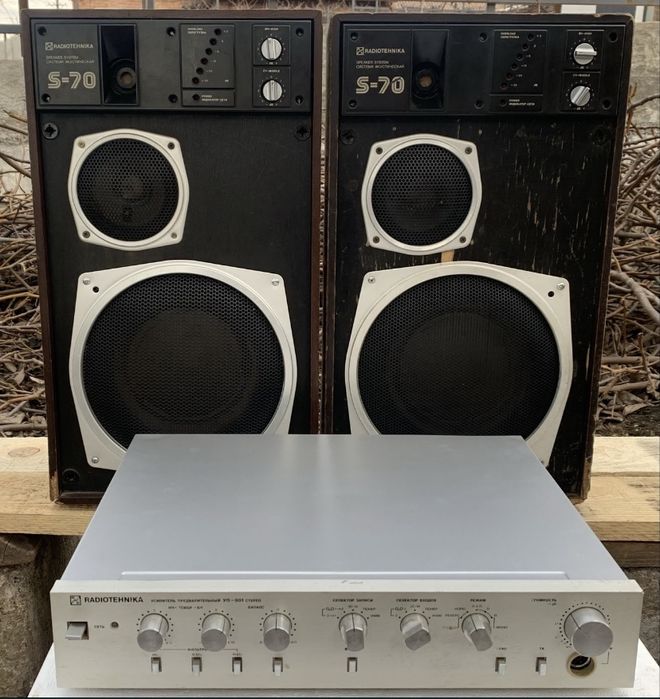 Один лот. Коллекция советской аудиотехники. 31 экземпляр.