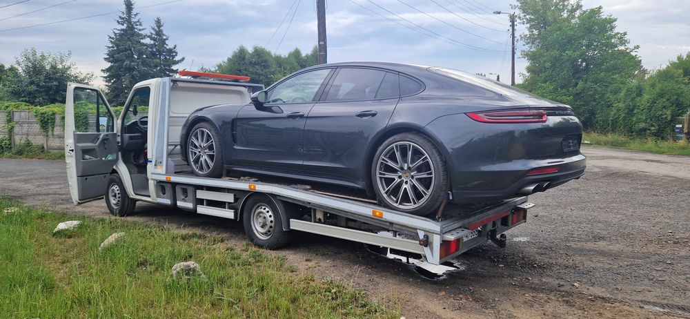 AUTOLAWETA, auto laweta, usługi pomoc drogowa, zmiana koła, najazd