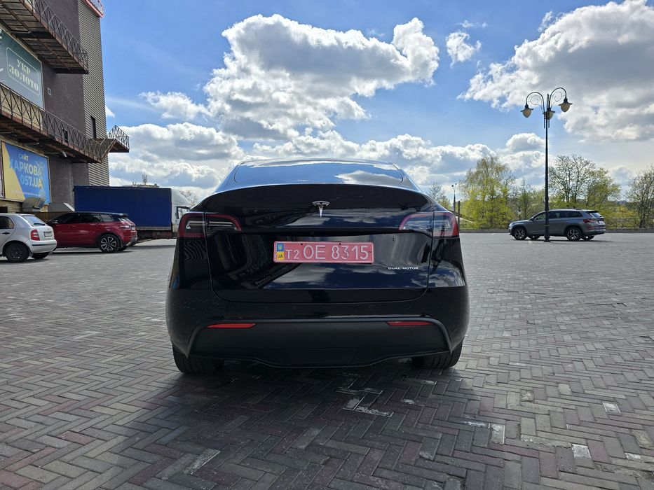 Продам авто Tesla model Y 2023р.