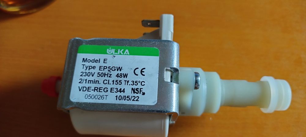 Pompka do expresu DeLonghi EP5GW