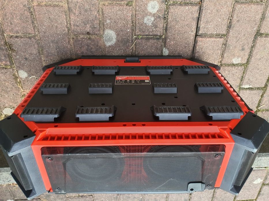 Radio Milwaukee packout m18