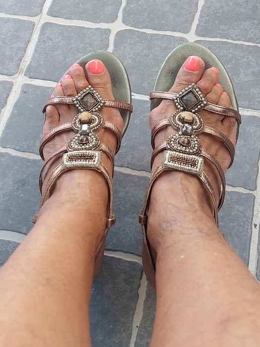 Sandálias de salto médio cor de Cobre 39