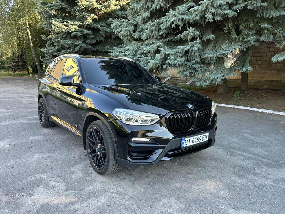 Автомобіль BMW X3 G01