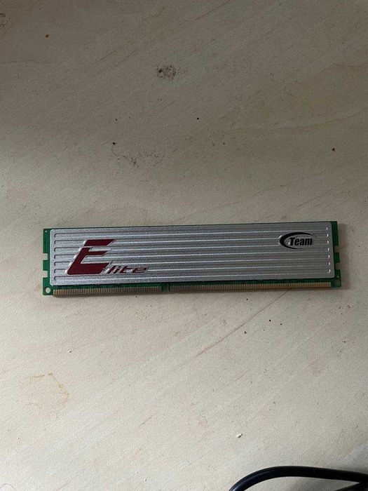 Оперативна пам'ять Team Elite ddr3 2gb 1333 mhz