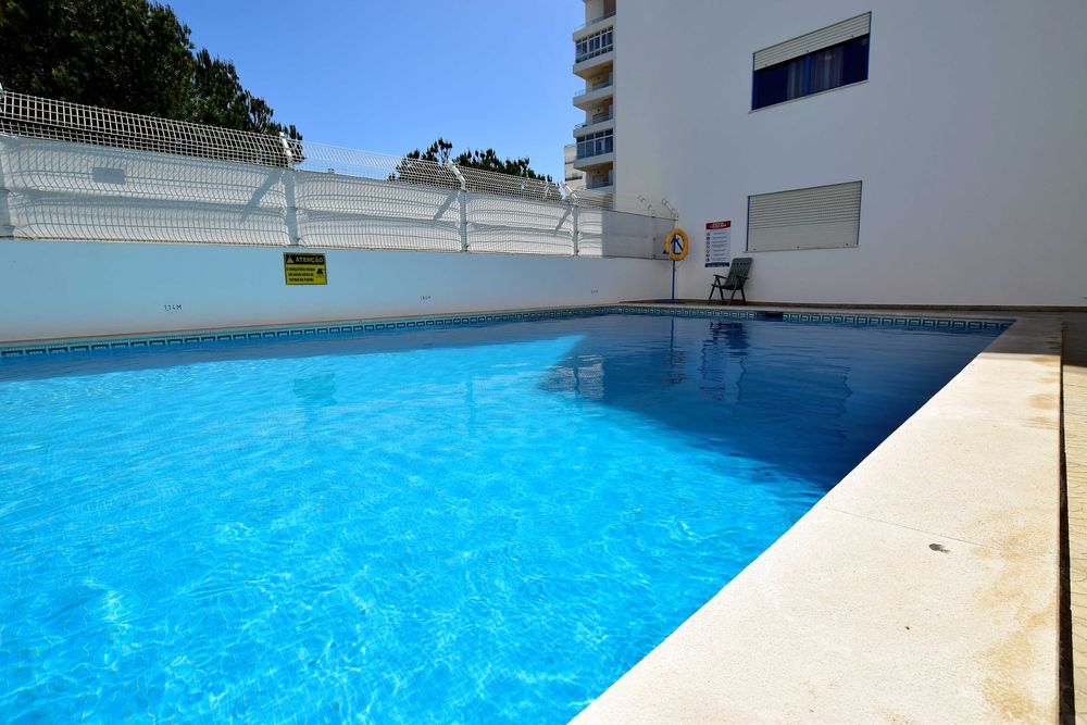 T2 a 2 min a pé para a praia com piscina