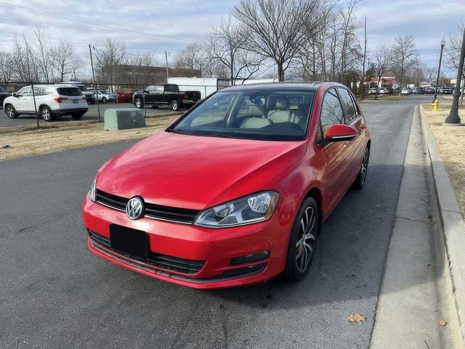 Volkswagen Golf      2017