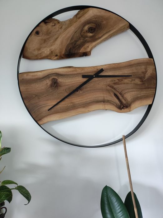 Piękne zegary z drewna