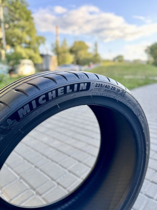 Гума Michelin Pilot Sport 4S 225/40 ZR18 92Y XL