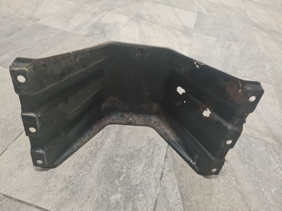 Suporte roda suplente Land Rover Discovery 1 300