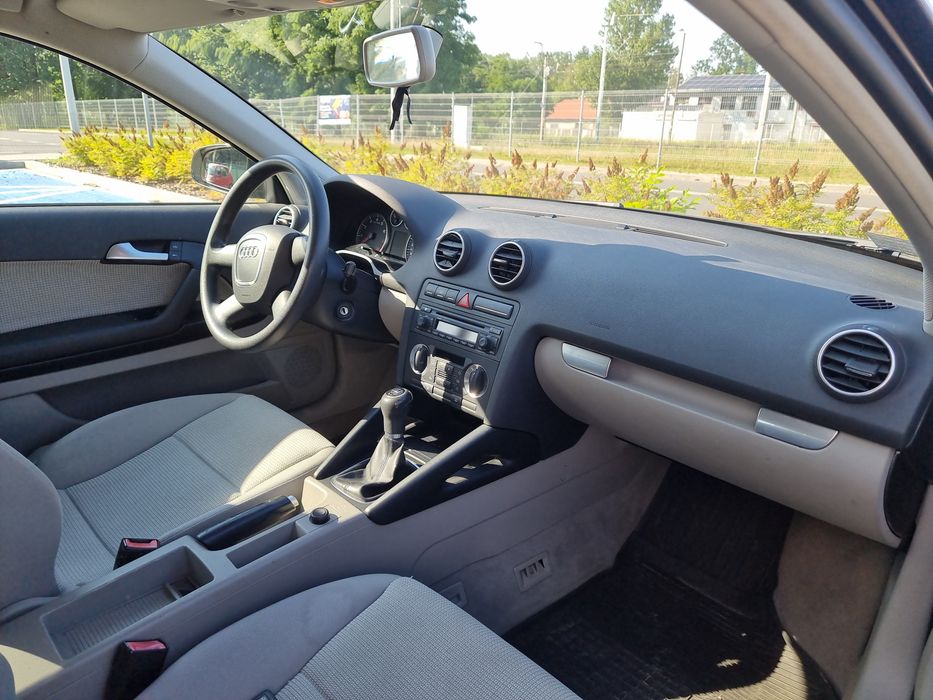 Audi a3 sport back 1.6 MPI 2006 Prywatnie grafitowy warto