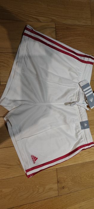 Krotkie Spodenki Adidas