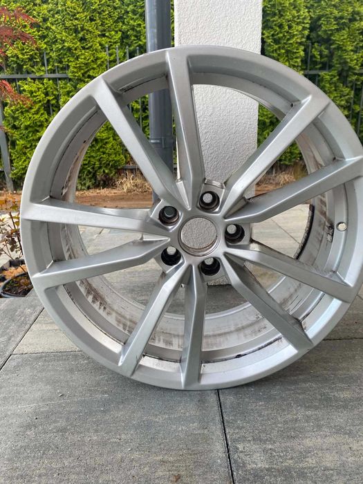 Felgi BMW, 3 sztuki, rozmiar 19, ET 45, rozstaw śrub 5x112