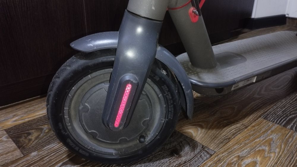 Kuggo m365 PRO MAX 9.6 Ah 500W (стан - сів поїхав)