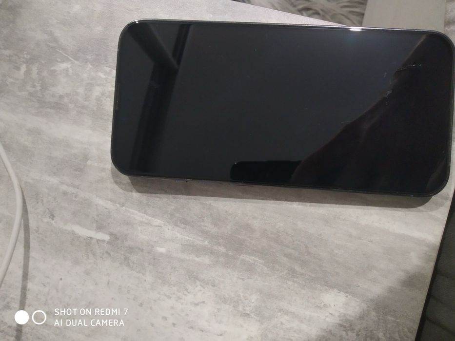 Айфон 13 про + чохли в подарок