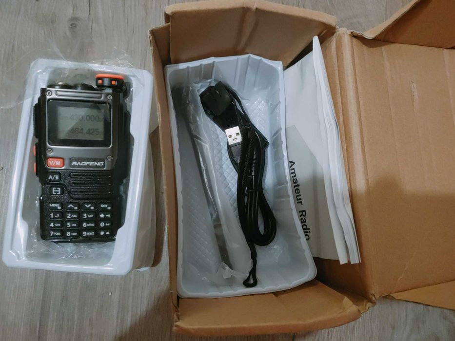 Baofeng UV-5R  УКХ  р/станція  на  144/430 mHz  5W   700 грн.