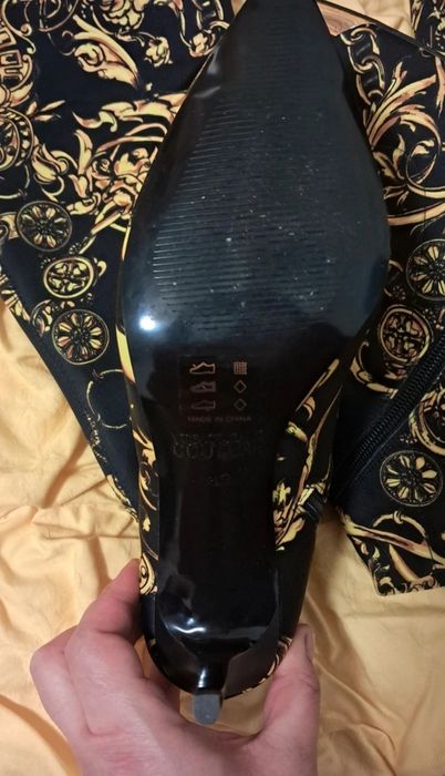 Espetaculares BOTAS mulher VERSACE Preto/Ouro