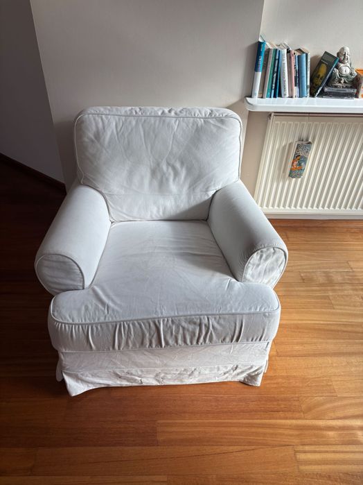 Dwa białe fotele Ektorp Ikea komplet
