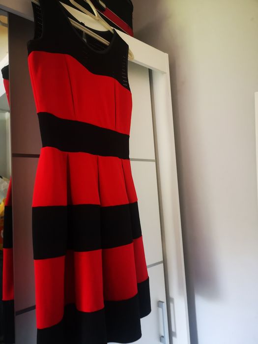 Sukienka młodzieżowa