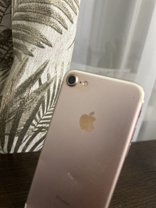 iPhone 7 32g Neverlock (не вмикається )