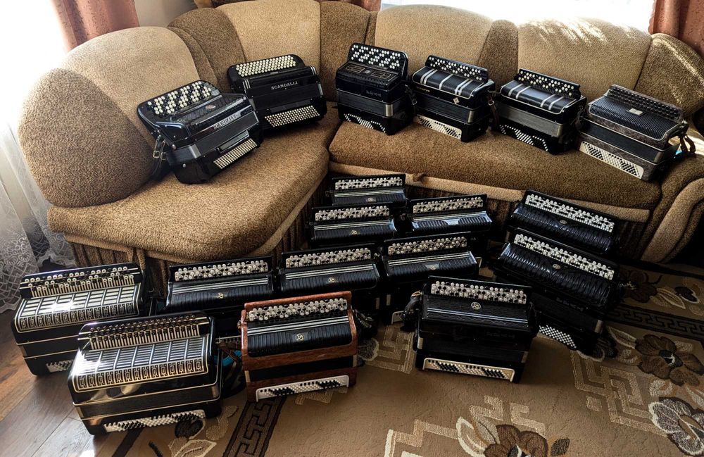 КУПУЮ РЕМОНТУЮ ПРОДАЮ,  Баяни Акордеони Гармонії