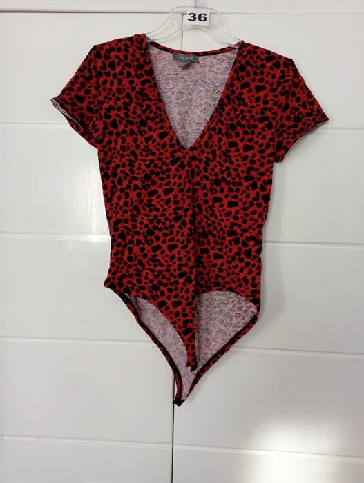 Czerwone Body Panterka print rozmiar M Primark