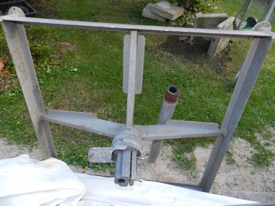 Parasol ogrodowy Glatz z podstawą