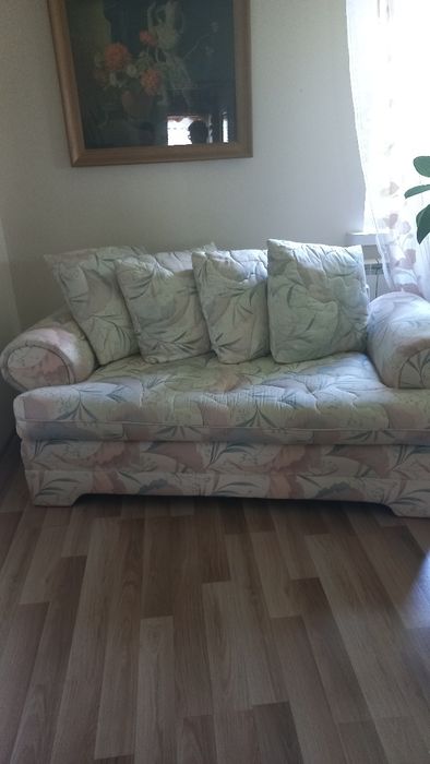 Sofa dwuosobowa wielokolorowa