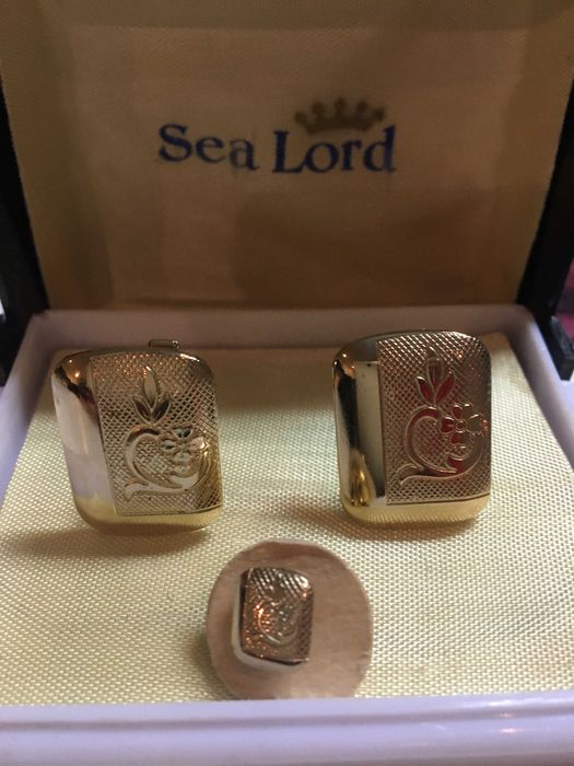 Запонки мужские фабричные красивые