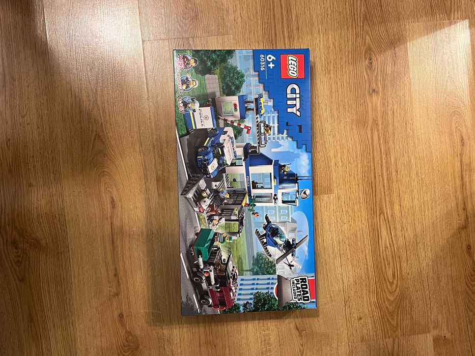LEGO City 60316 Posterunek Policji
