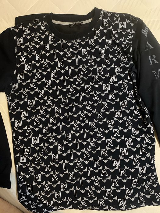 Прдаются футболки Emporio Armani