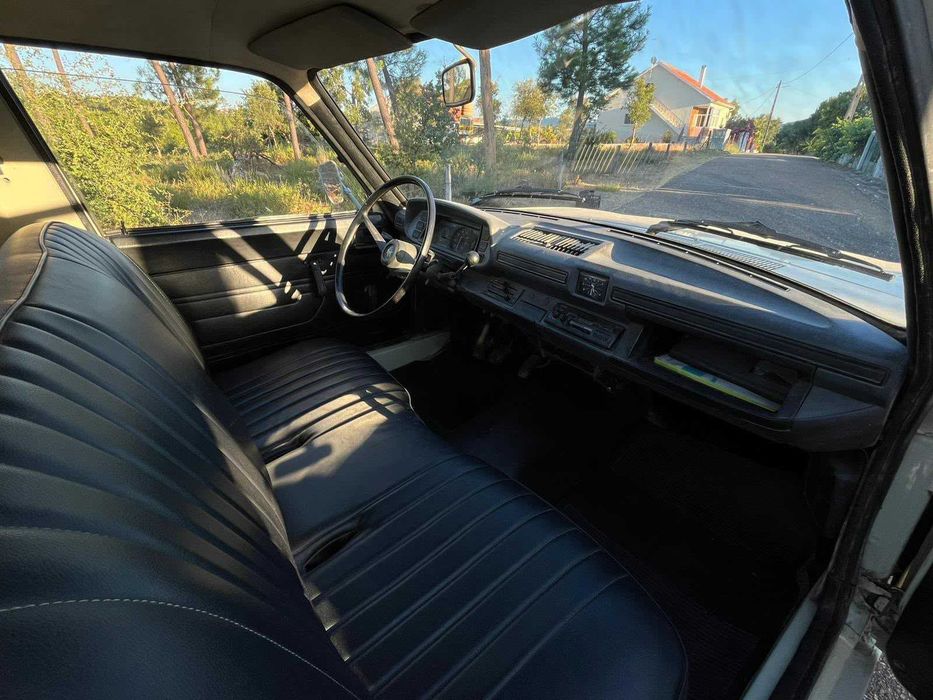 Peugeot 504 Pick-up 2.1 Diesel – 100 Mil Kms