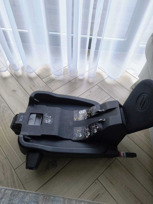 Avionaut Pixel pro  z bazą isofix