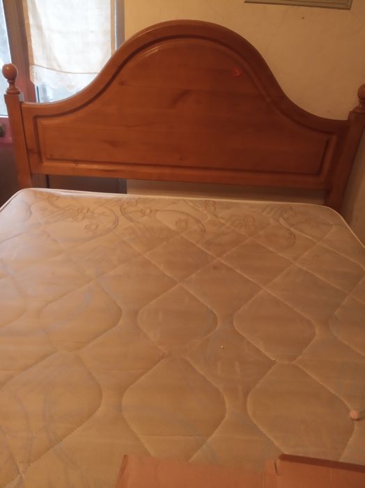 Cama e colchão casal