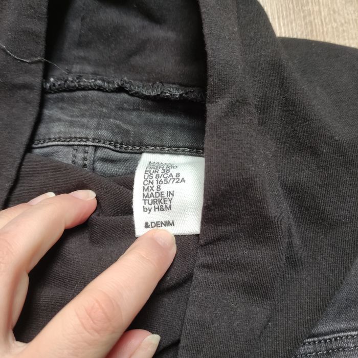 Jeansy ciążowe marki H&M