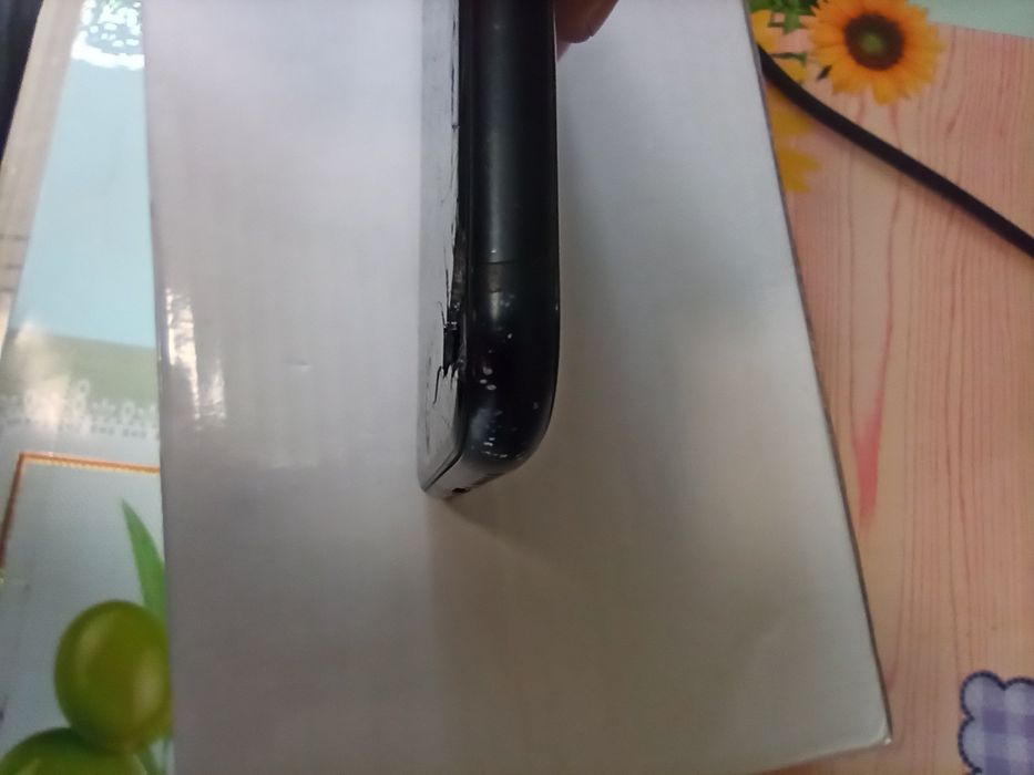 Iphone SE 3 64 gb midnight, на запчастини