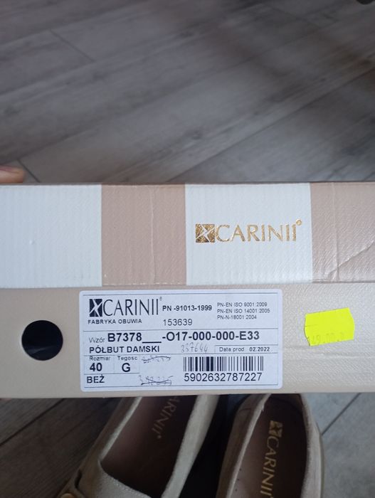 Półbuty damskie jasne carinii 40