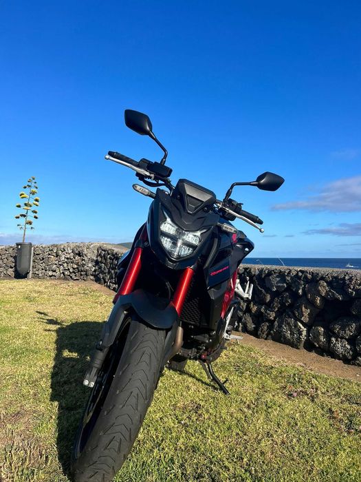 Honda 750 Hornet 2023