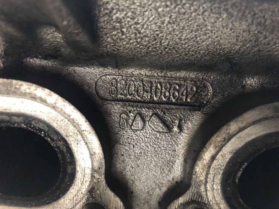 Головка блока цылиндров ГБЦ Рено Мастер Трафік Опель Виваро Мовано 2.5