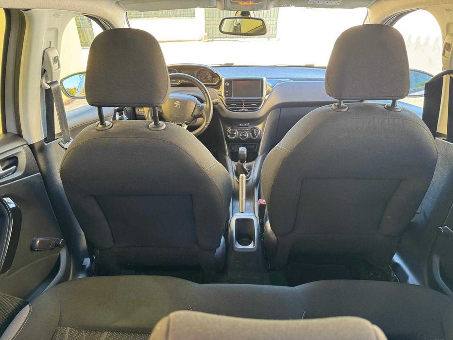 Peugeot 208 1.4 HDi Active 2015 — photo 5